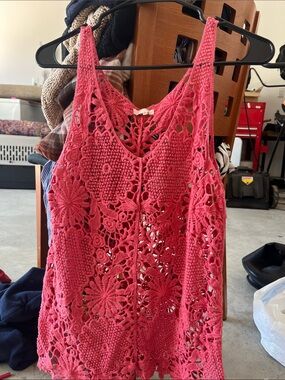 Tulle Crochet Floral Tank Top in Coral
